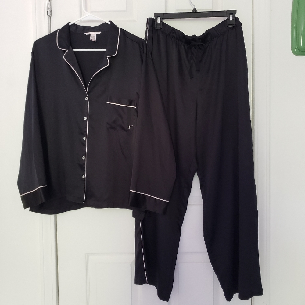 XL Victoria Secret black satin pajamas